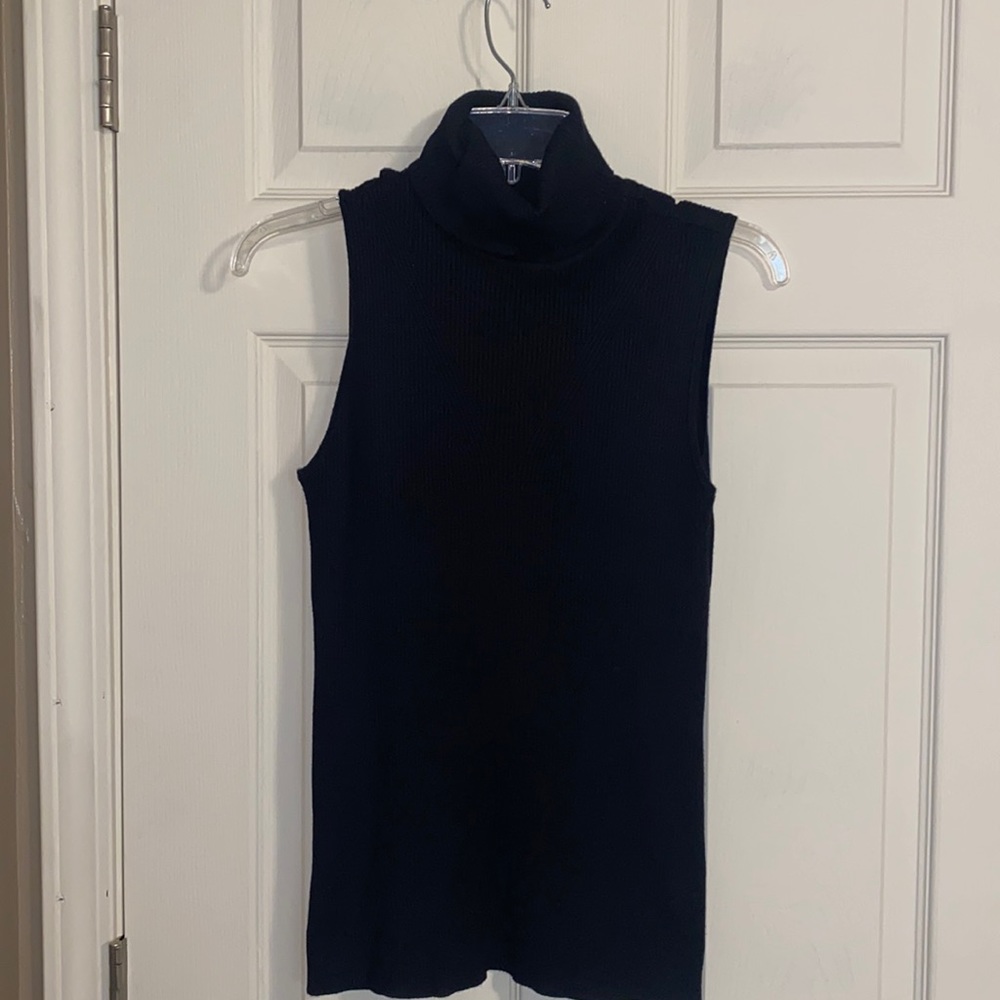 Turtle neck tank top sweater